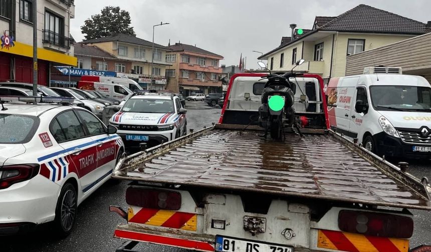 Düzce'de sosyal medya şovuna jandarma freni