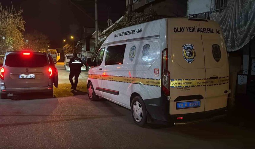 Karabük'te bıçaklı kavga: 38 yaşındaki adam ağır yaralandı