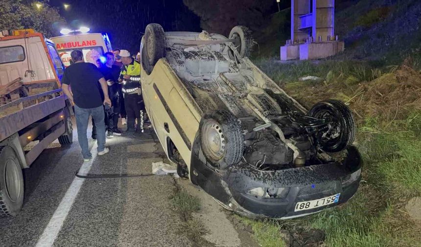 Samsun'da hafif ticari araç 30 metrelik şarampole yuvarlandı: 1 yaralı