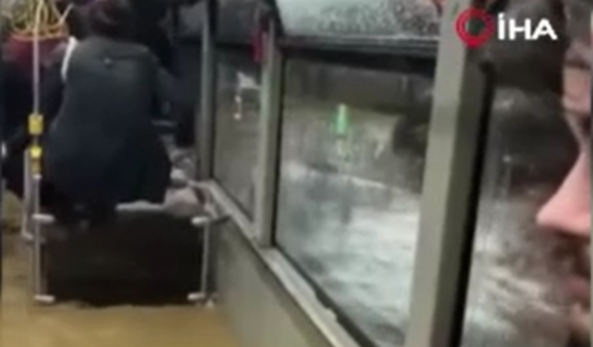 İstanbul'u sel aldı