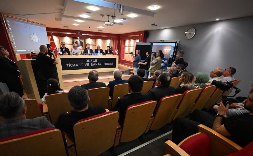 DEVA Partisi Genel Başkanı Babacan, Düzce'de temaslarda bulundu