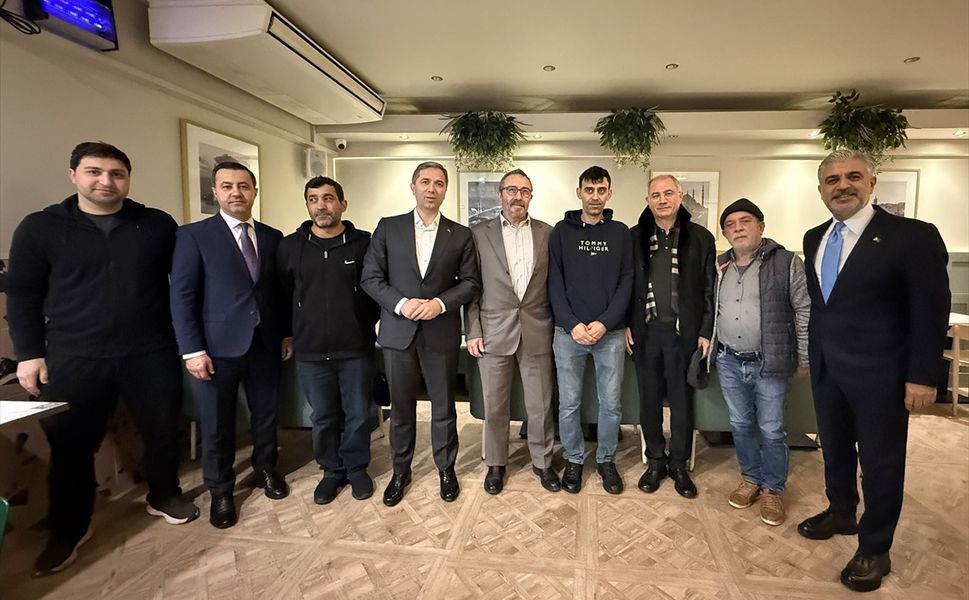 AK Parti Genel Başkanvekili Ala, İrlanda'da partililerle buluştu: