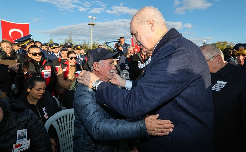Azerbaycan-Gürcistan sınırında düşen uçakta şehit olan askerler için Ankara'da tören düzenlendi