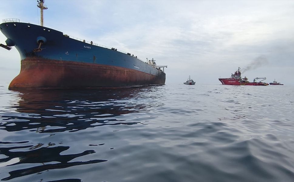 'KAIROS' isimli gemideki yangın tamamen söndürüldü