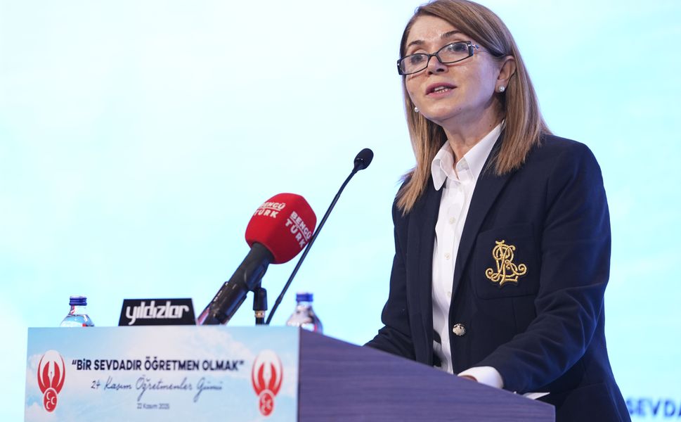 MHP Genel Başkan Yardımcısı Topcu, Öğretmenler Günü programında konuştu: