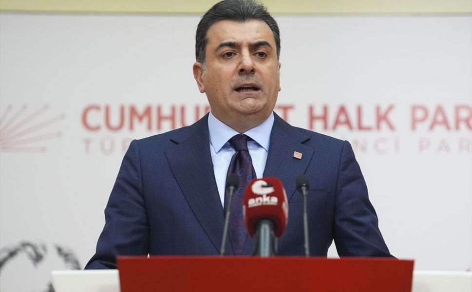 CHP Sözcüsü Emre, MYK gündemine ilişkin basın toplantısı düzenledi: