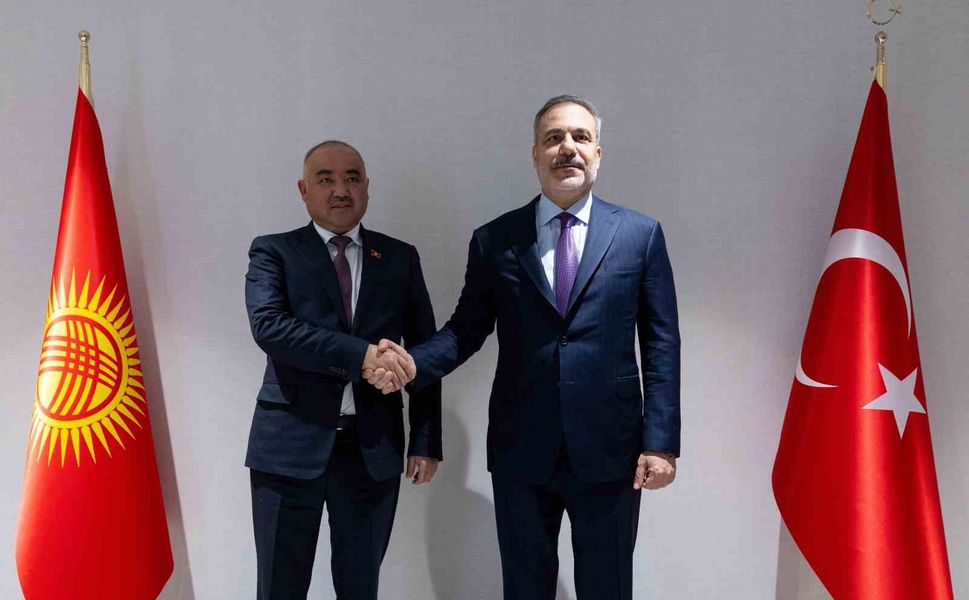 Bakan Fidan, Kırgızistan Yüksek Meclisi Başkanı Uulu ile görüştü