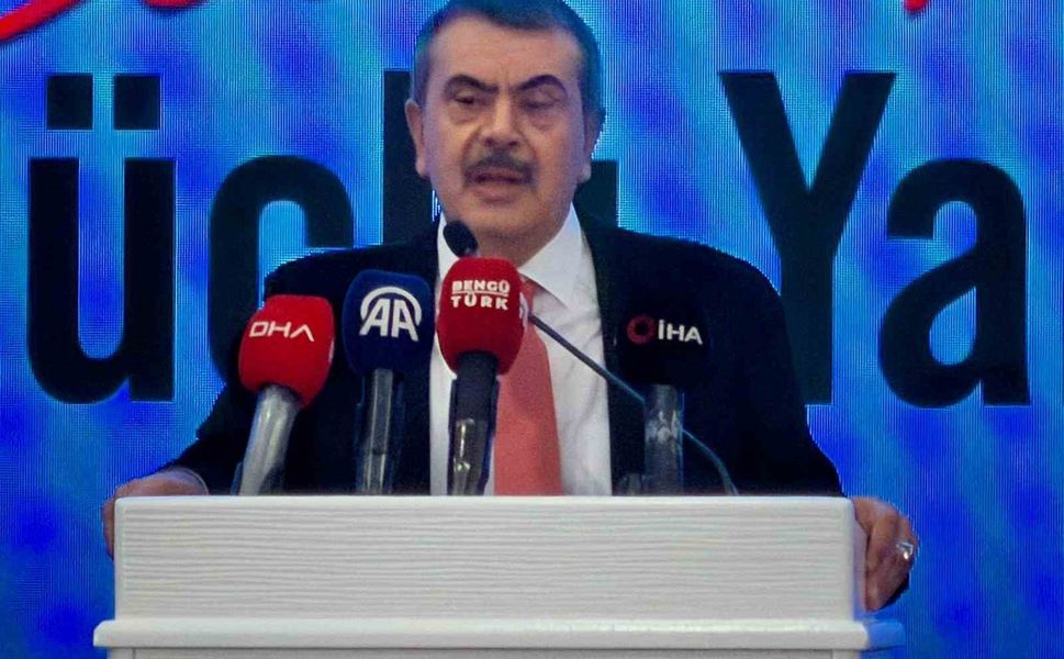 Bakan Tekin: '6 Şubat'ta depremde yıkılan yaklaşık 9 bin 700 derslik yerine 15 bin derslik eğitim ve öğretime kazandırıldı'