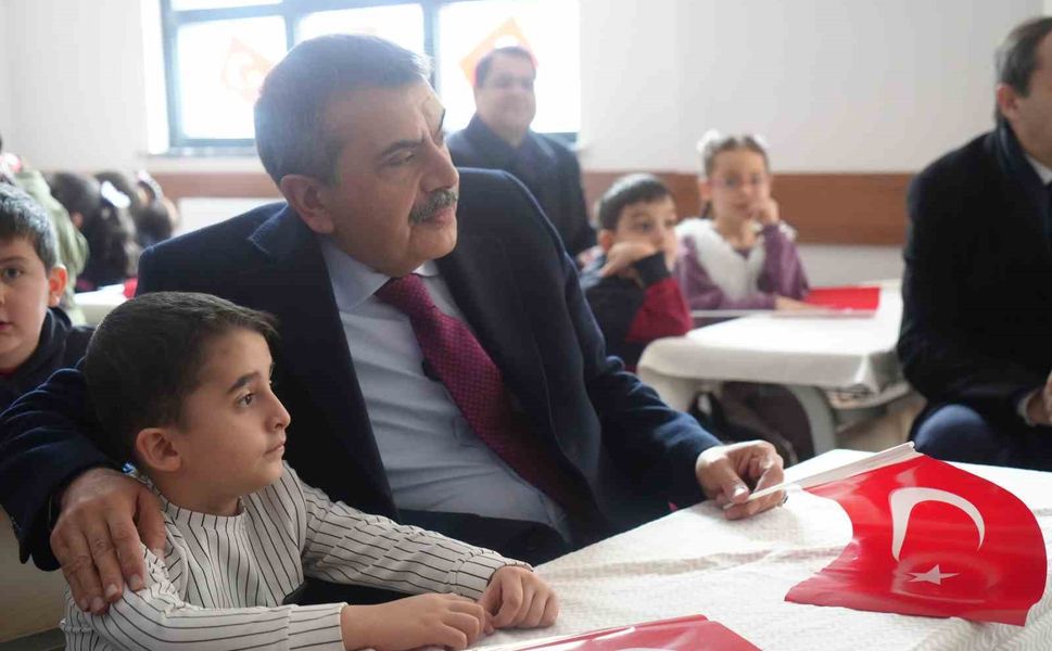 Bakan Tekin, 'Kimsenin dini inancını sorgulamadık'