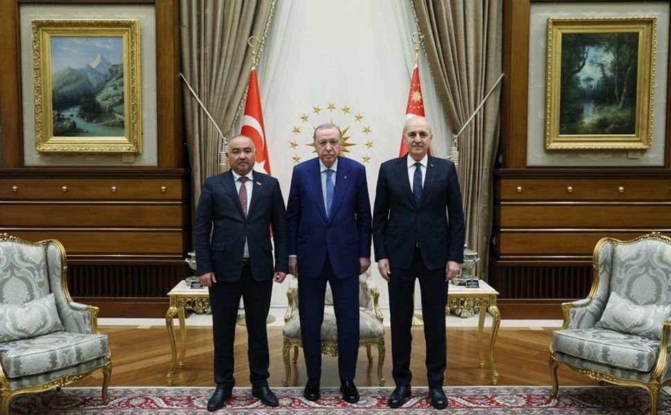 Cumhurbaşkanı Erdoğan, Kırgızistan Meclis Başkanı Turgunbek uulu'yu kabul etti