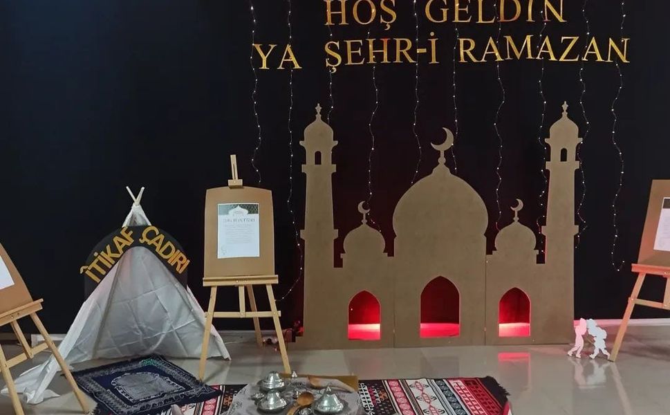 Davul ve mani geleneği lise öğrencileri tarafından yaşatılıyor