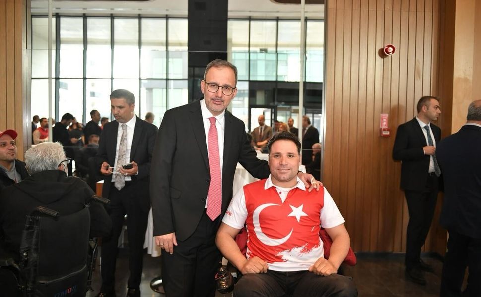 Kasapoğlu: 'Batıda ne varsa doğuda da o olacak anlayışı, engelli hakları için de geçerlidir'