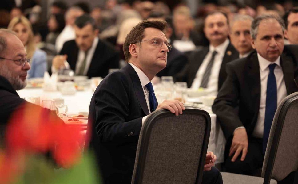 Sağlık çalışanları iftar sofrasında buluştu