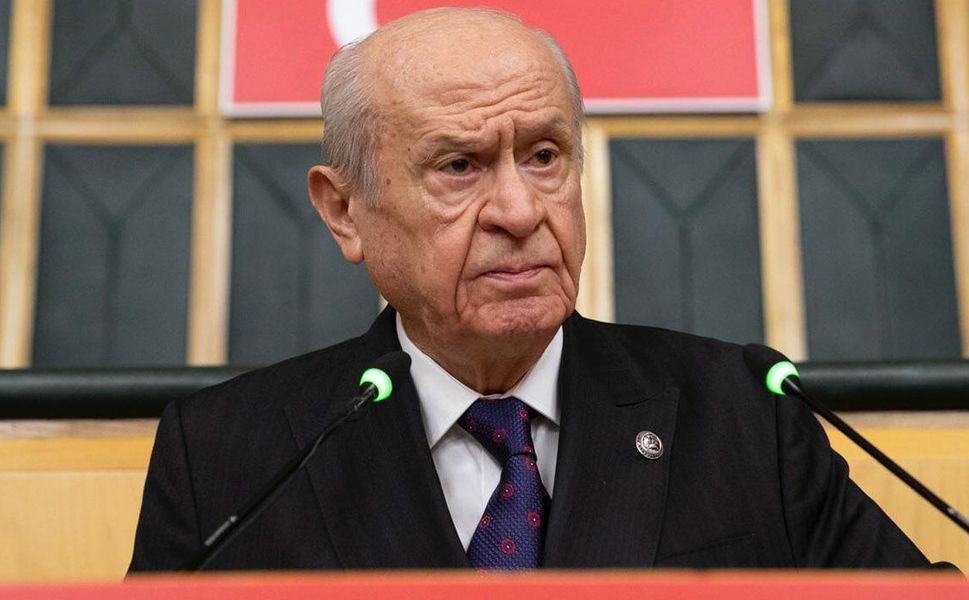 Bahçeli’den Özgür Özel’e Sert Sözler: “Balıkları Düşündüğün Kadar Türkiye’yi Düşünseydin…”