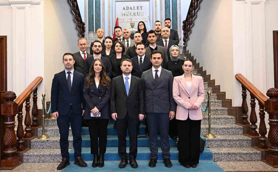 Adalet Bakanı Gürlek, gazetecilerle bayramlaştı