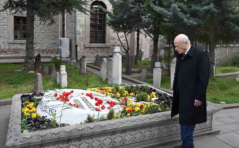 Bahçeli'den merhum Muhsin Yazıcıoğlu'nun kabrine ziyaret