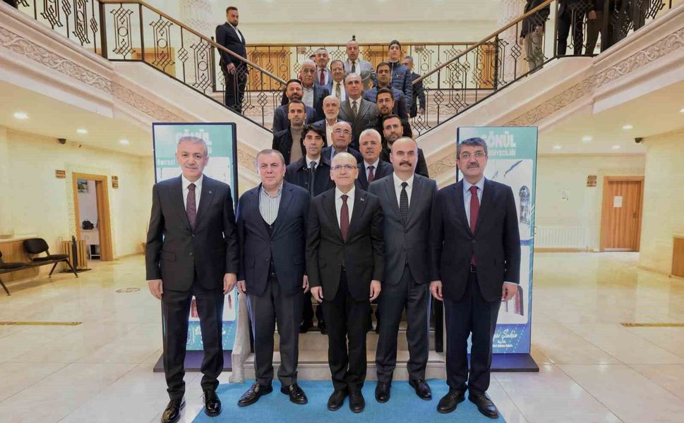 Bakan Şimşek Midyat'ı ziyaret etti