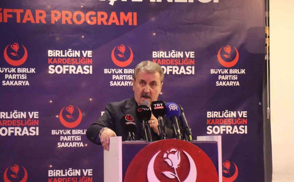 BBP Genel Başkanı Destici: 'İşledikleri açık bir savaş suçudur ve mutlaka Trump da Netanyahu da yargılanmalıdır'