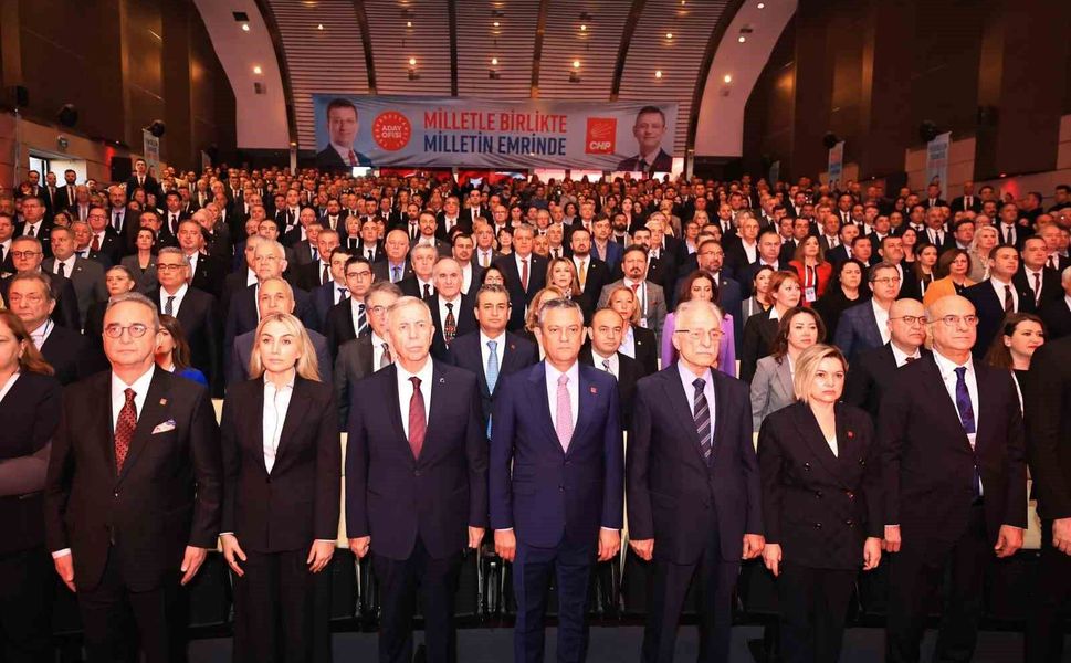 CHP Genel Başkanı Özel: 'Bölgemiz bir ateş çemberine dönüşmüş durumda'