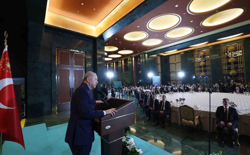 Cumhurbaşkanı Erdoğan: 'İsrail; tamamen keyfi sebeplerle Mescid-i Aksa'yı 17 gündür Müslümanların ibadetine kapalı tutuyor'