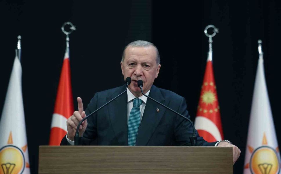 Cumhurbaşkanı Erdoğan: 'Kardeş halklar arasında husumeti büyütecek siyonizmin bölgemizi hedef alan böl-parçala-yönet planlarına destek verecek eylemi ve tartışmayı reddediyoruz.'