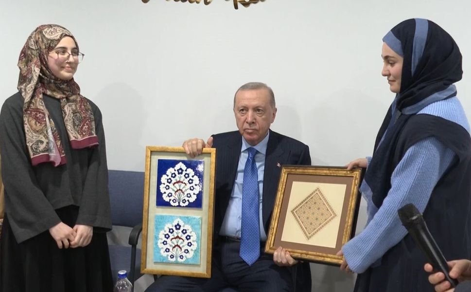 Cumhurbaşkanı Erdoğan üniversite öğrencileri ile bir araya geldi