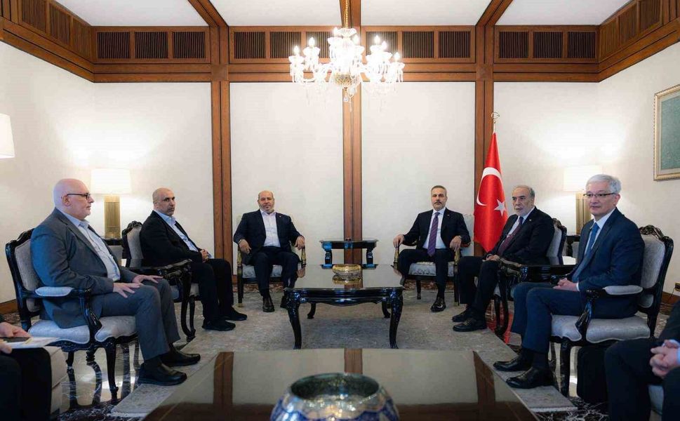 Dışişleri Bakanı Hakan Fidan, Hamas Siyasi Büro Üyesi Halil Hayye başkanlığındaki Hamas heyeti ile Ankara'da görüştü.