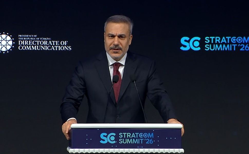 Dışişleri Bakanı Hakan Fidan'dan bölge ülkelerine uyarı: 'Bütün dünya savaşın bedelini ödüyor, bu anlamsız savaşın bitmesi gerekiyor'