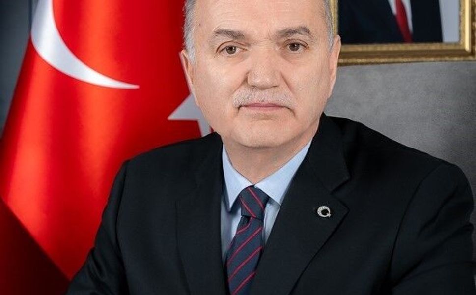 Düzce Belediye Başkanı Özlü'den 'iş insanlarından para isteniyor' iddialarına tepki