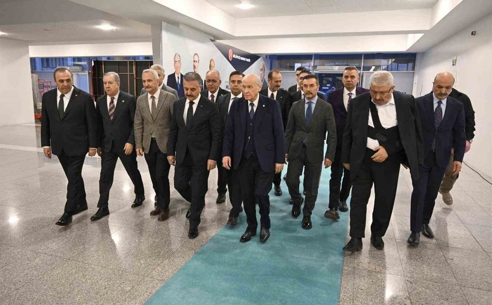 MHP Genel Başkanı Bahçeli: 'Türk milleti muazzam bir uyanışın ivmesiyle yeni yüzyılı kardeşliğin yüzyılı yapacak'
