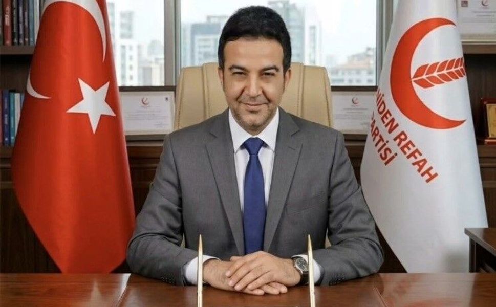 Yeniden Refah Partisi Karabük merkez ilçe başkanı ve yönetimi istifa etti