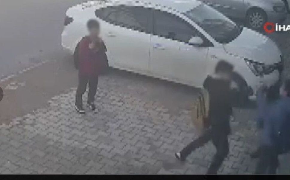 Çocuk Şiddeti Alarm Veriyor: Hatay’da Akran Zorbalığı Kamerada
