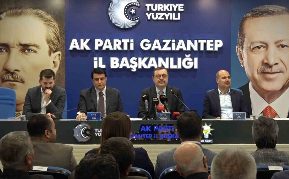 AK Parti'den CHP'ye mehter tepkisi