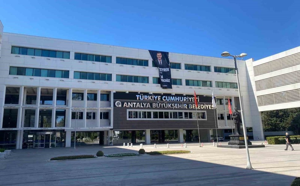 Antalya Büyükşehir Belediyesine yönelik yeni operasyon: 34 gözaltı kararı