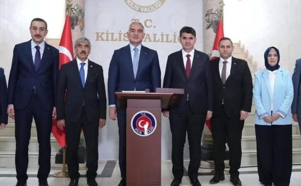 Bakan Ersoy: 'Ateş çemberinin içinde Türkiye bir huzur ve güven limanı olarak farkını ortaya koymuştur'