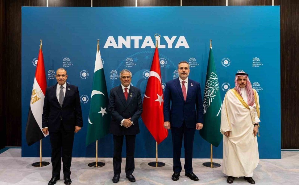 Bakan Fidan, Türkiye-Mısır-Pakistan-Suudi Arabistan Dışişleri Bakanları Toplantısı'na ev sahipliği yaptı