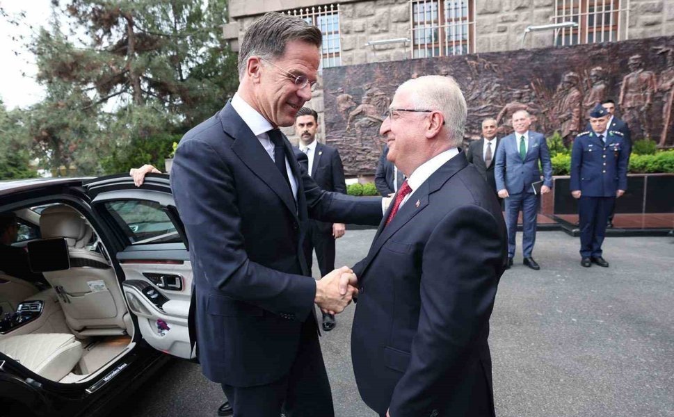 Bakan Güler, NATO Genel Sekreteri Rutte ile bir araya geldi