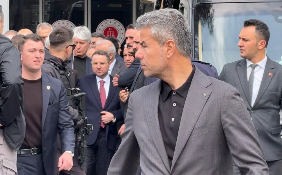 Bakan Gürlek'ten Diyarbakır Adliyesi ve siyasi partilere ziyaret