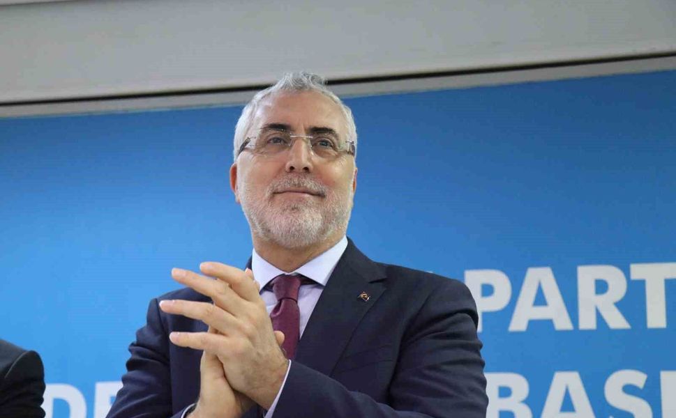 Bakan Işıkhan: 'Devlet olarak Türkiye'yi risklerden korumak için her türlü tedbiri alıyoruz'