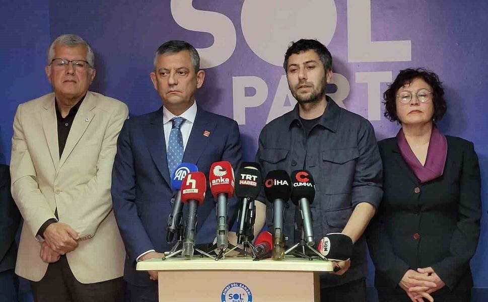 CHP Genel Başkanı Özel: 'Meclis alacağı bir ara seçim kararıyla buraları doldurmakla yükümlü'