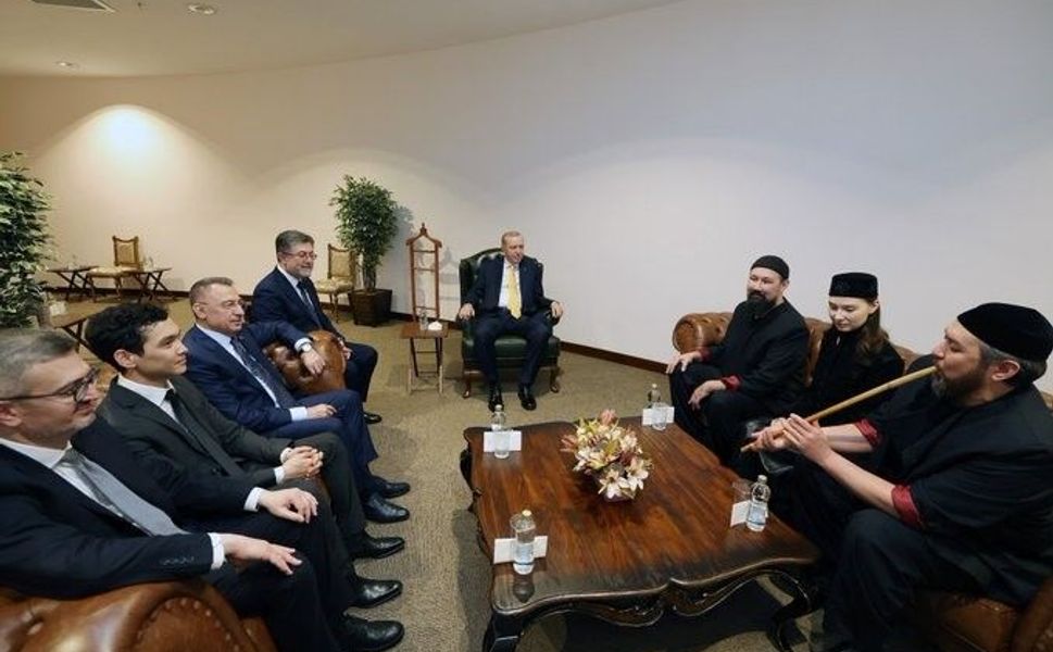 Cumhurbaşkanı Erdoğan, 'Ay Yola' müzik grubunu kabul etti