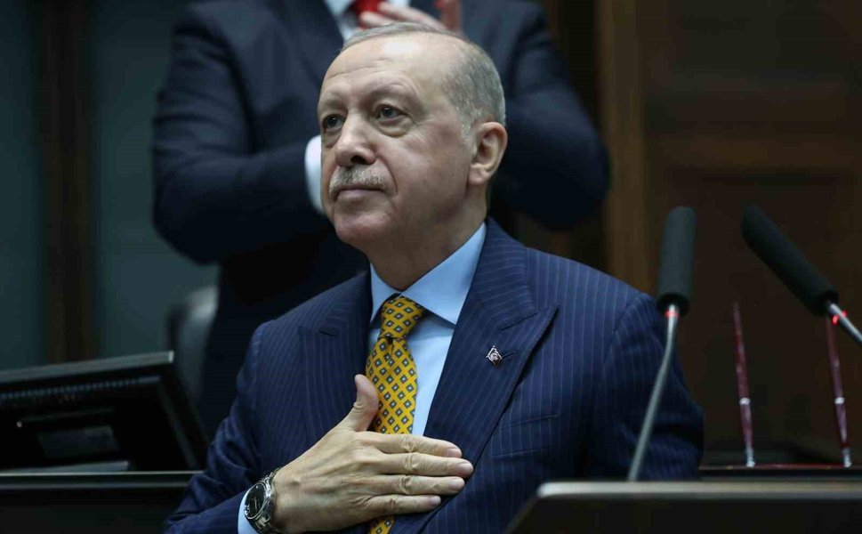 Cumhurbaşkanı Erdoğan: 'Biz toprağın üstünde haysiyetsizce yaşamaktansa gerektiğinde toprağın altında şereflice yatmayı onurların en büyüğü olarak görürüz.'