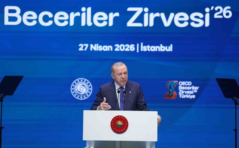 Cumhurbaşkanı Erdoğan 'Dünyamız teknolojinin ve yapay zekanın öncülüğünü yaptığı keskin bir dönüşüm sürecinden geçiyor'