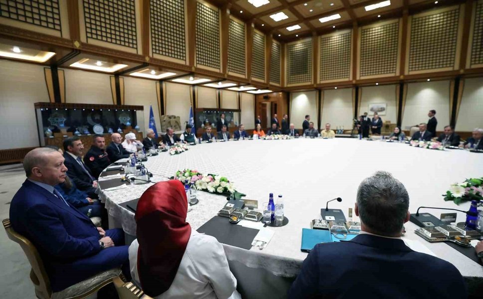 Cumhurbaşkanı Erdoğan, işçi ve işveren temsilcilerini kabul etti