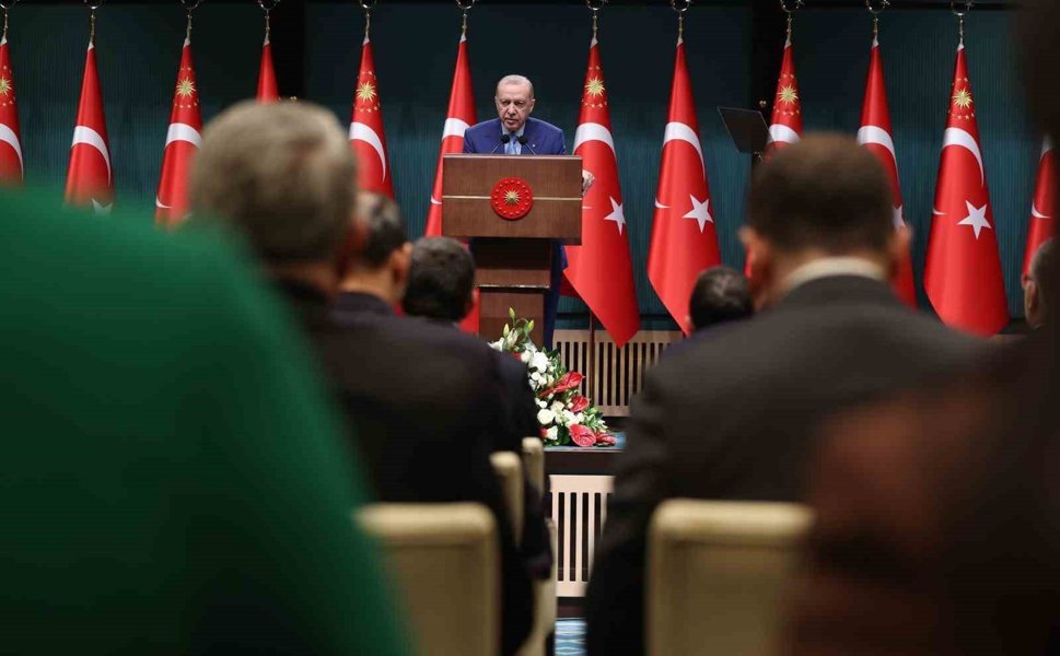 Cumhurbaşkanı Erdoğan: 'Okullarımızın güvenliği meselesi önceliklerimizin en başındadır. Burada en küçük bir taviz söz konusu değildir ve olmayacaktır'