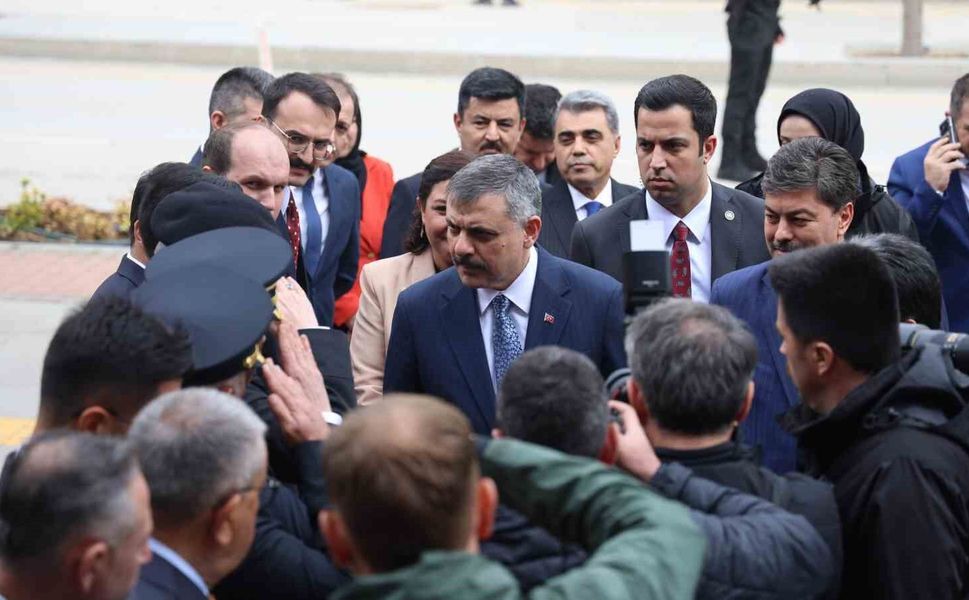 İçişleri Bakanı Çiftçi: 'Herkes endişe içerisindeyken bizim öyle bir tasamız yok, başımızda bir dünya lideri var'