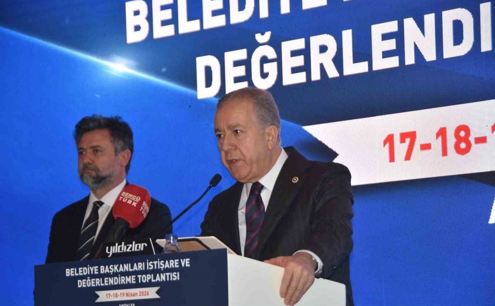 MHP'li belediyeler Manavgat'ta toplandı