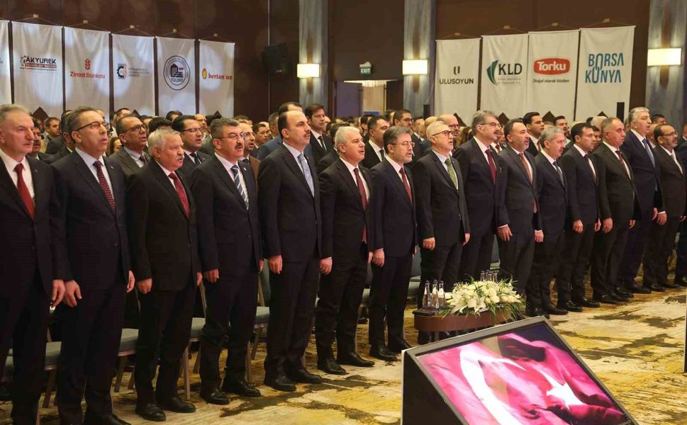 Tarım ve Orman Bakanı Yumaklı: 'Sağlıklı ve güvenilir gıdaya giden yolda bütün süreçleri etkin politikalarımızla yöneteceğiz'