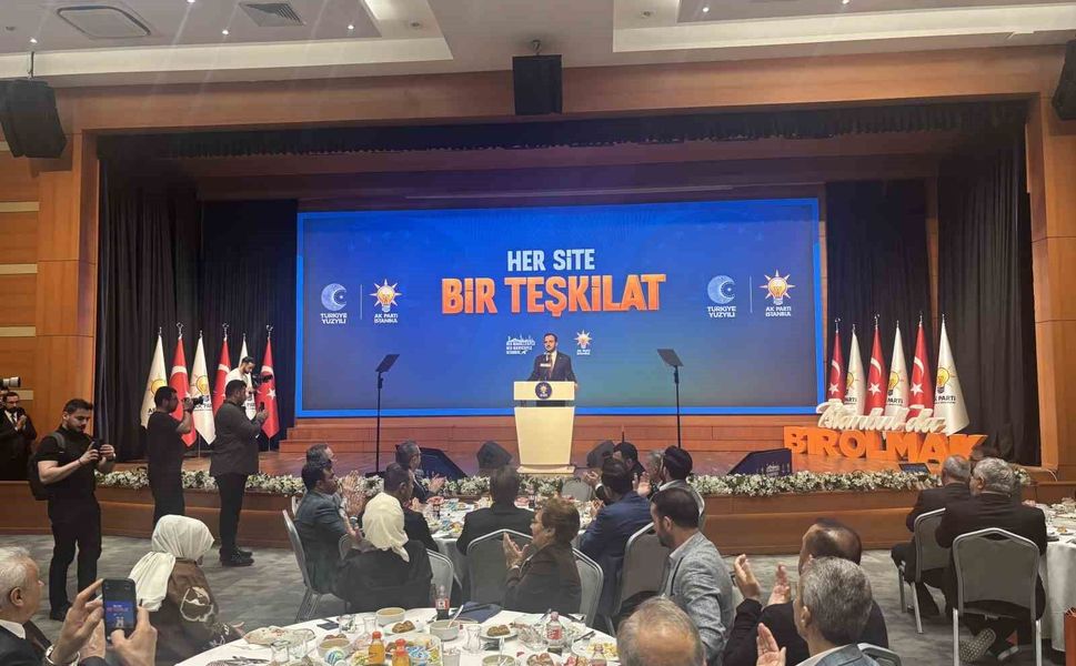 AK Parti, İstanbul'da yeni nesil teşkilat modeli 'Her Site Bir Teşkilat'nı tanıttı
