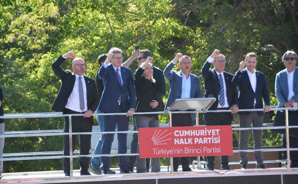 CHP Genel Başkanı Özel: 'İstiklal Madalyası Balıkesir'in hakkıdır'